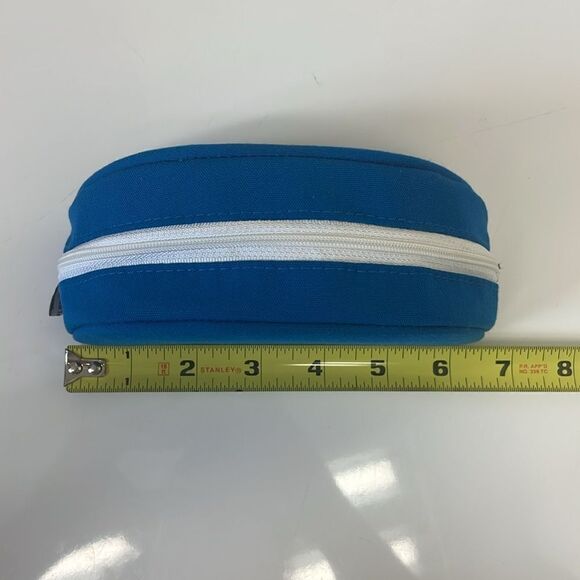 Oliver Peoples Blue Zippered Sunglasses Case with Cloth Dust-bag - Picture 8 of 8